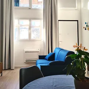 Fantastic Flat Famagosta Area, Forum, Parking, Netflix , Milano Italia